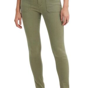 See DESCRIPTION* please 🙏 Levi’s 724 High-Rise Skinny Jeans